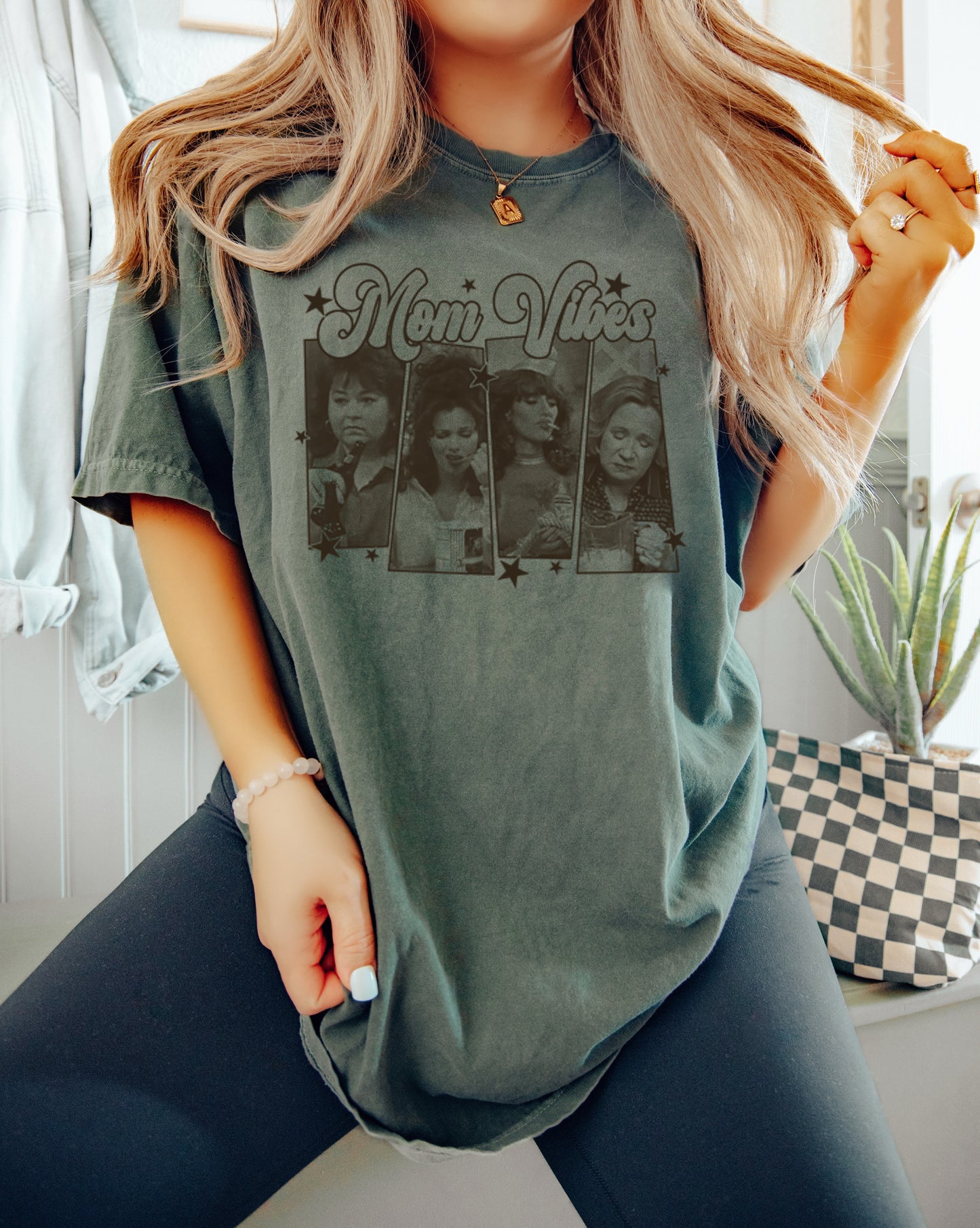 Mom Vibes Tee