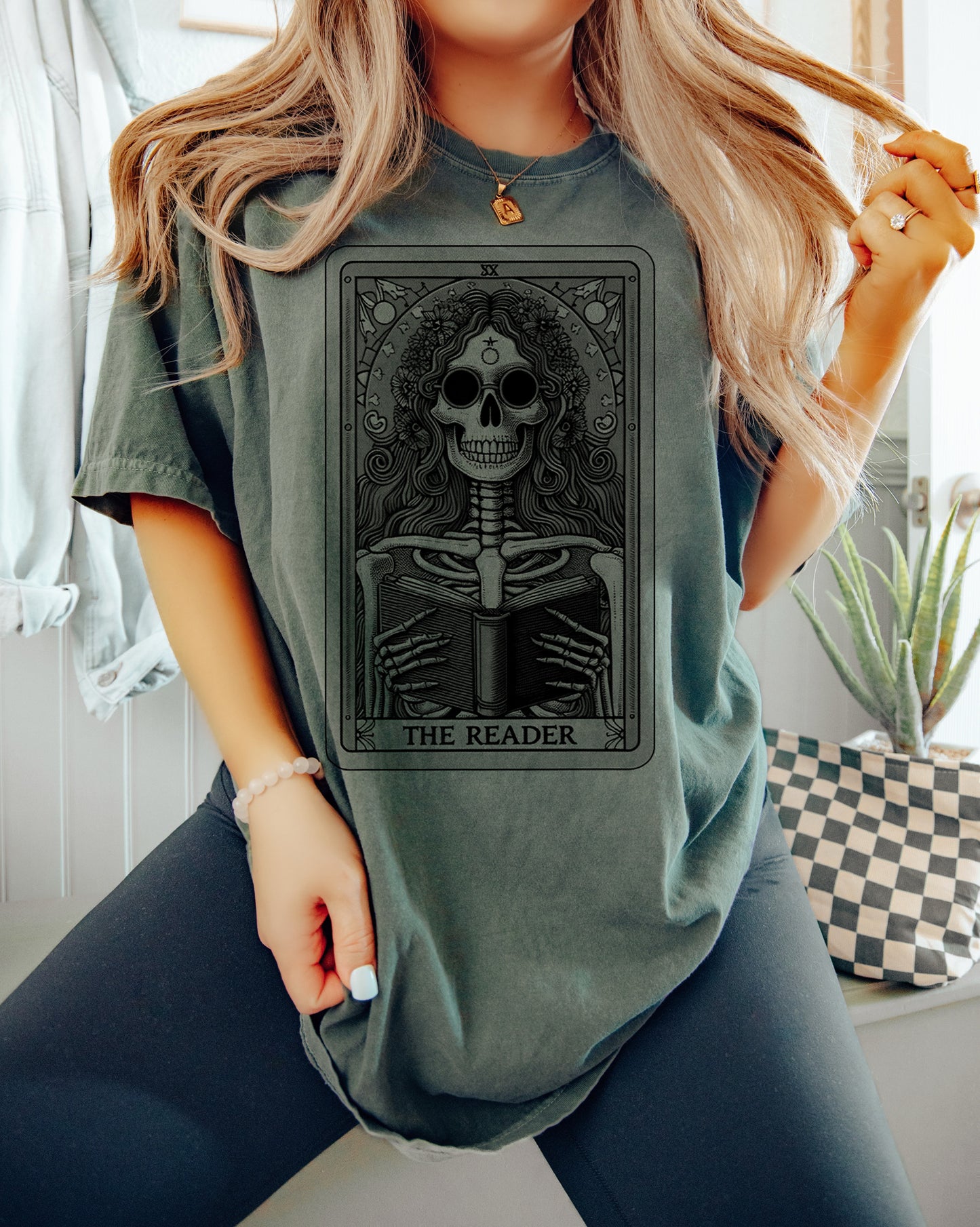 The Reader Tarot Card Unisex Shirt